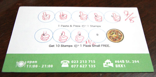 COPINのポイントカード。10個スタンプをためるとピザ(S)が無料に。