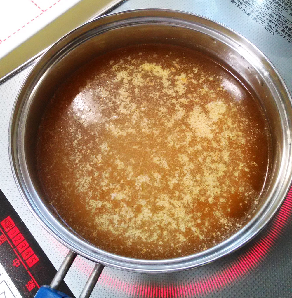 コンソメスープの素でコンソメスープを作る