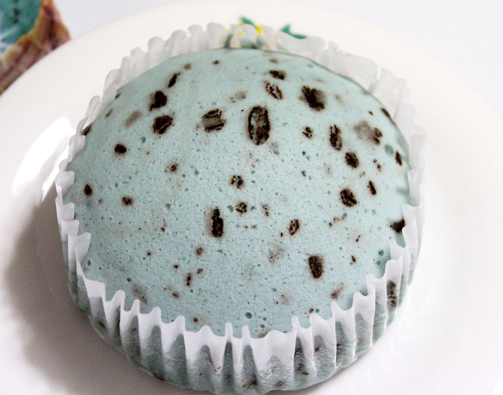 チョコミント蒸しケーキのアップの写真