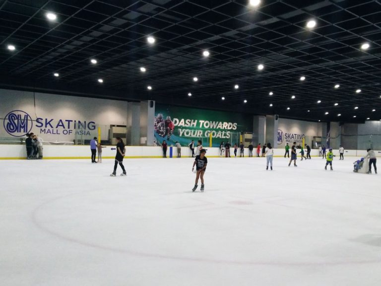 アジア最大級のショッピングモール「Mall of Asia（MOA）」でアイススケートをしてきたよ。利用方法を徹底解説 人生は宇宙だ！