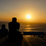 小笠原・父島「ウェザーステーション展望台」は水平線に沈む美しい夕日が楽しめる