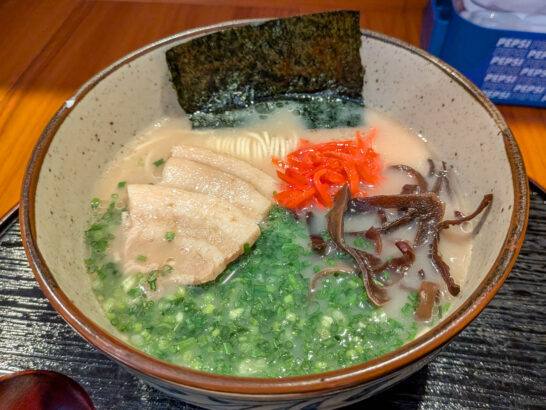 吉さんの豚骨ラーメン